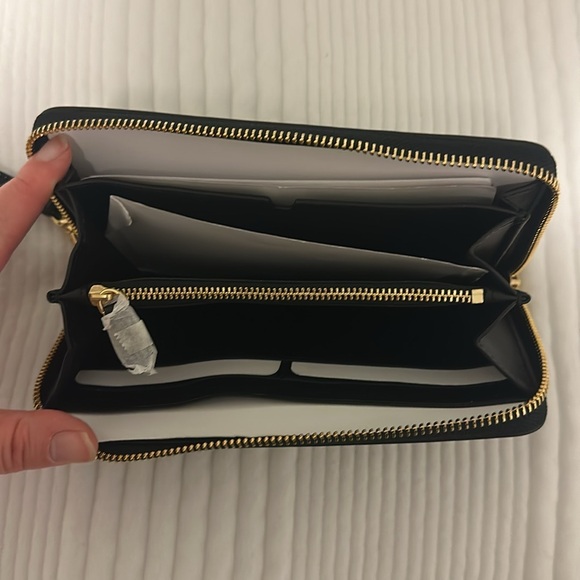 Brand New Ralph Lauren Wristlet - Picture 2 of 6